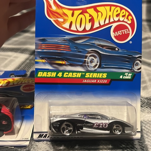 Hot wheels bundle - Picture 2 of 4